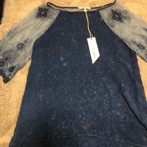 NWT Buckle lace shirt